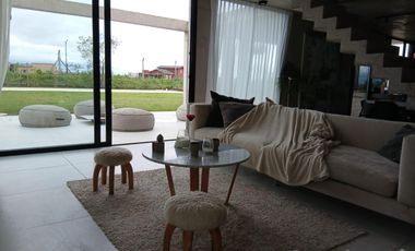 CASA VENTA  BARRIO SAN SEBASTIÁN AREA 8