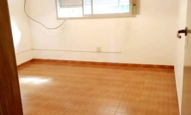 Casas en venta - 2 Dormitorios 2 Baños - 300Mts2 - Morón