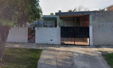 Casas en venta - 2 Dormitorios 2 Baños - 300Mts2 - Morón