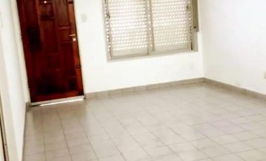 Casas en venta - 2 Dormitorios 2 Baños - 300Mts2 - Morón
