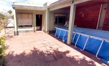 Casas en venta - 2 Dormitorios 2 Baños - 300Mts2 - Morón