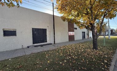 VENTA/ALQUILER - Local/Galpón 455m2 Imperdible Ubicación - Roldan