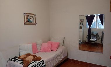 PH en venta - 3 Dormitorios 1 Baño - 243Mts2 - Sarandí