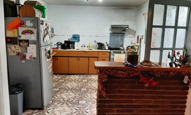 PH en venta - 3 Dormitorios 1 Baño - 243Mts2 - Sarandí