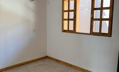 Casa en venta - 2 Dormitorios 1 Baño - Cochera - 125Mts2 - El Bolsón