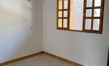 Casa en venta - 2 Dormitorios 1 Baño - Cochera - 125Mts2 - El Bolsón