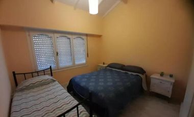 Casa en venta - 5 Dormitorios 4 Baños - Cochera - 430Mts2 - Mar del Plata