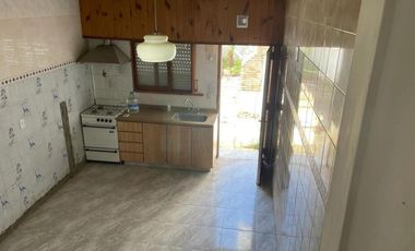 Dúplex en venta - 2 Dormitorios 2 Baños - Cochera - 100Mts2 - Mar de Ajó