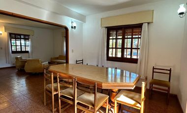 Casa en venta - 4 Dormitorios 2 Baños - Valeria del Mar