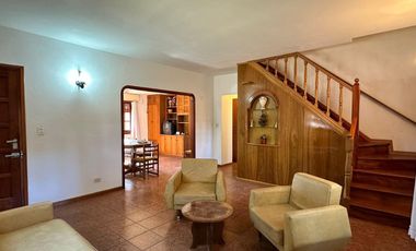 Casa en venta - 4 Dormitorios 2 Baños - Valeria del Mar