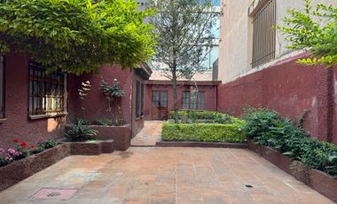 Casa uso de suelo en renta en Del Valle Centro