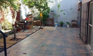 Casa en venta - 4 Dormitorios 4 Baños - 214Mts2 - Caseros