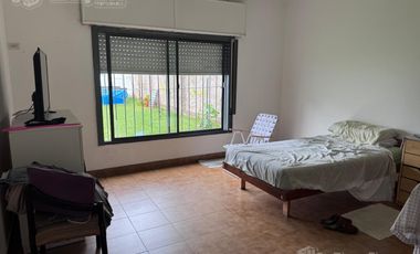 VENTA Casa con Galpón y Parque J. L. Suarez 2500 - Mataderos