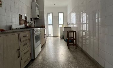 Departamento en venta - 3 Dormitorios 2 Baños - 80Mts2 - Mercedes