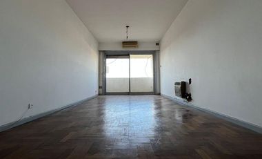 Departamento en venta - 3 Dormitorios 2 Baños - 80Mts2 - Mercedes