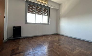 Departamento en venta - 3 Dormitorios 2 Baños - 80Mts2 - Mercedes