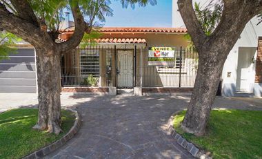 Casa en excelente ubicación en Banfield Este