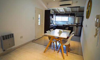 Casa en excelente ubicación en Banfield Este