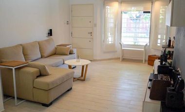 Casa en excelente ubicación en Banfield Este