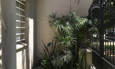 Casa en excelente ubicación en Banfield Este