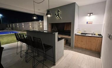 Casa en venta - 1 Dormitorio 3 Baños - 740Mts2 - General Rodríguez