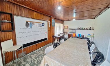 Venta casa de 2 ambientes con patio y quincho en Wilde