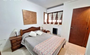 Venta casa de 2 ambientes con patio y quincho en Wilde