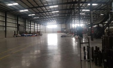 Exclusiva Nave industrial y Depósito - Parque industrial Pilar