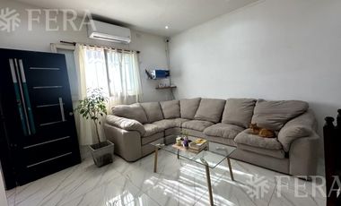 Venta PH 3 ambientes con patio en Bernal Oeste