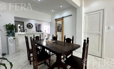 Venta PH 3 ambientes con patio en Bernal Oeste