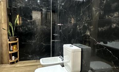 Venta PH 3 ambientes con patio en Bernal Oeste