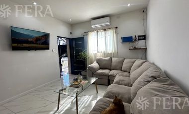 Venta PH 3 ambientes con patio en Bernal Oeste