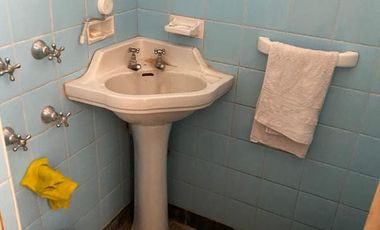 Casa tipo Americana 3 dormitorios cochera y parque!