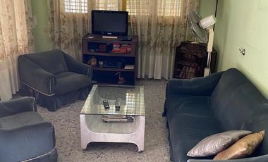 Casa tipo Americana 3 dormitorios cochera y parque!