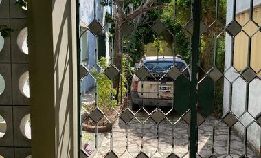 Casa tipo Americana 3 dormitorios cochera y parque!