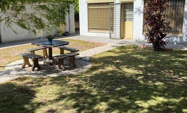 Casa tipo Americana 3 dormitorios cochera y parque!