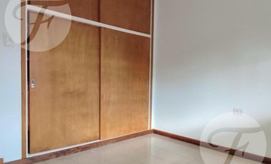 Casa en venta en Miramar | PH 3 ambientes - patio, parrilla y garage | Permuta por casa en San Pedro