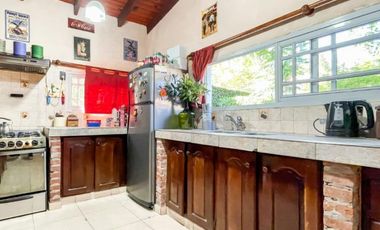 Casa en venta - 3 Dormitorios 2 Baños - Local - 4662Mts2 - Ensenada