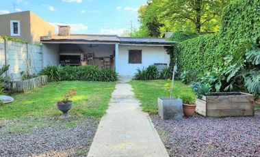 Casa en venta - 2 Dormitorios 1 Baño - Cochera - 276Mts2 - Pilar