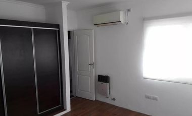 Casa en venta . 2 Dormitorios 1 Baño - Cochera - 260Mts2 - Lisandro Olmos