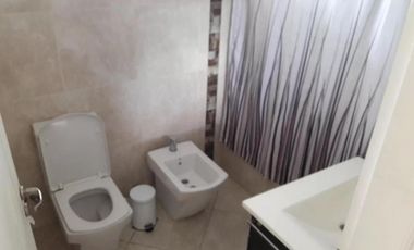 Casa en venta . 2 Dormitorios 1 Baño - Cochera - 260Mts2 - Lisandro Olmos