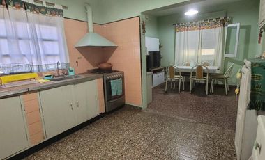 Casa en  Rafael Calzada