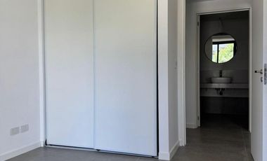 Departamento en venta - 2 Dormitorios 2 Baños - Cochera - 80Mts2 - Vicente López