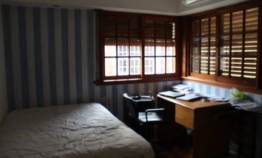 Casa en venta - 3 Dormitorios 3 Baños - Cochera - 435Mts2 - Adrogue