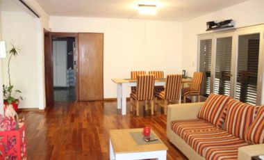 Casa en venta - 3 Dormitorios 3 Baños - Cochera - 435Mts2 - Adrogue