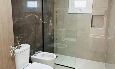 Casa en venta - 4 Dormitorios 4 Baños - 800Mts2 - Canning