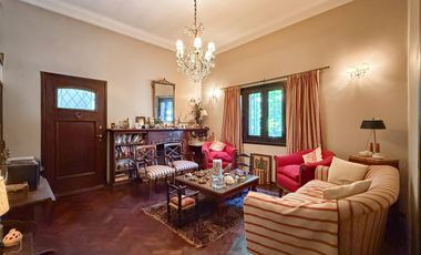 Venta | Casa 5 Ambientes con Patio y Playroom en Acassuso Centro