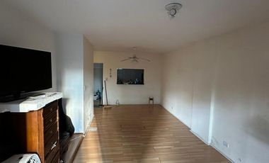 VICENTE LOPEZ, DEPARTAMENTO MONOAMBIENTE CON BALCÓN ATERRAZADO, PARRILLA Y COCHERA