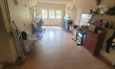 Casa en venta - 5 Dormitorios 3 Baños - 800mts2 - Pilar