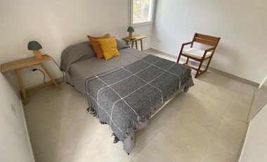 ALQUILER TEMPORAL, CASA, BARRIO BOSQUE, LOTE AL 100, 5 AMBIENTES